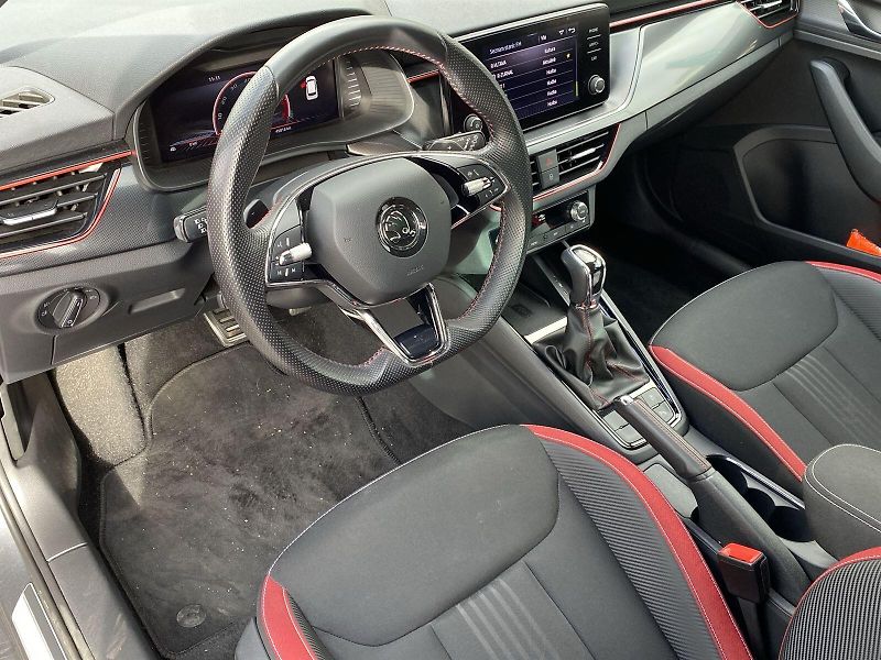 Škoda Kamiq (2022) 1.0 TSI DSG Monte Carlo - fotka 6 z 38