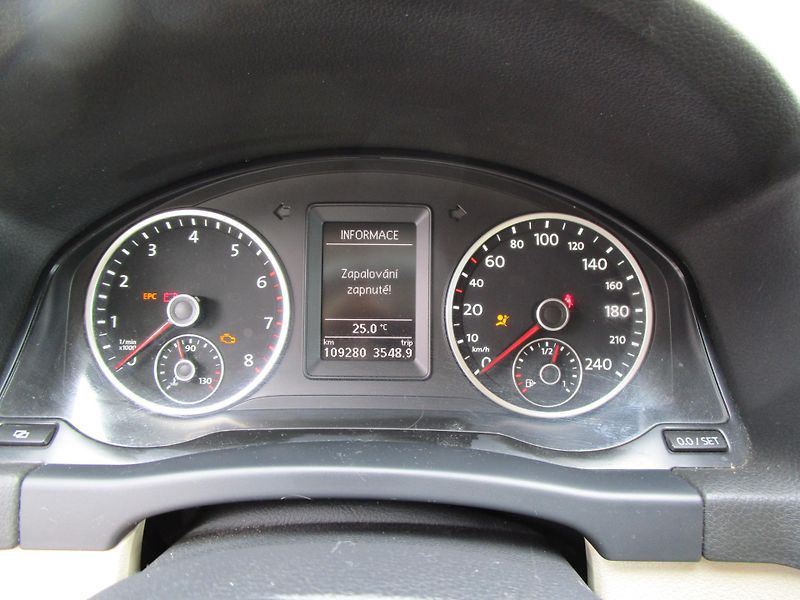 Volkswagen Tiguan 1,4TSi-90KW-STK+NOVÉ ROZVODY - fotka 12 z 18