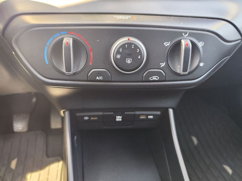 Hyundai Bayon 1.2i/62kW Comfort Club - fotka 15 z 25
