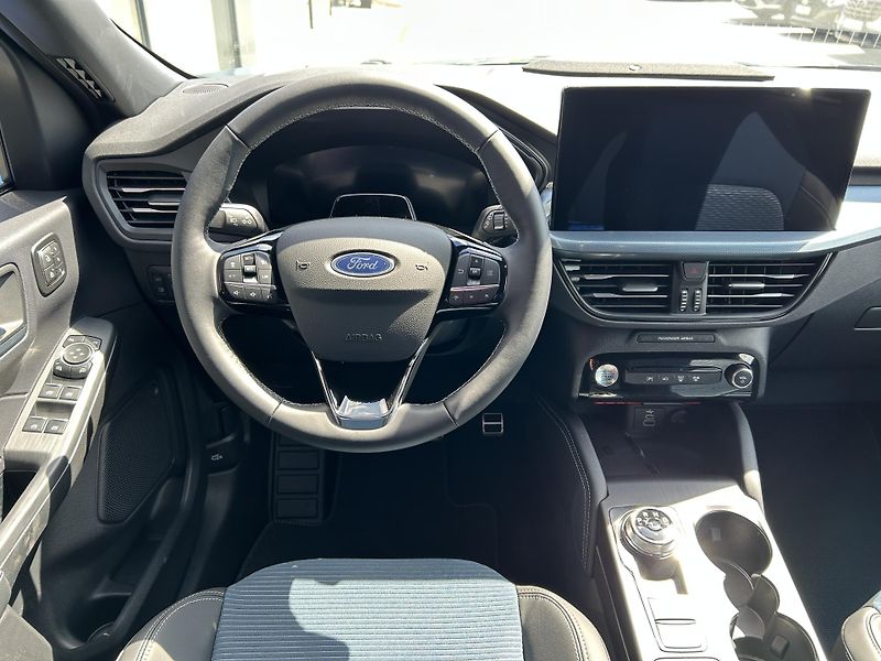 Ford Kuga BLUECRUISE EDITION 178kW - fotka 16 z 38