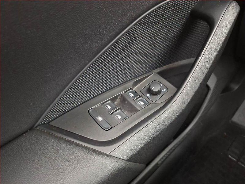 Škoda Octavia (2022) Ambition 2.0 TDI, ČR,1.maj - fotka 17 z 17