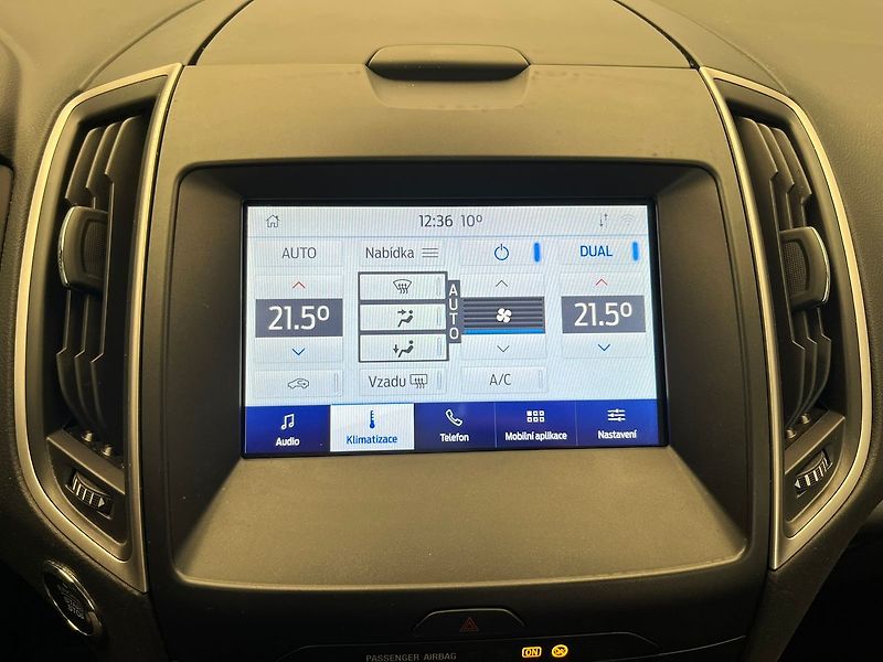 Ford Galaxy 2.0 EcoBlue, 140 kW, Cebia - fotka 15 z 45