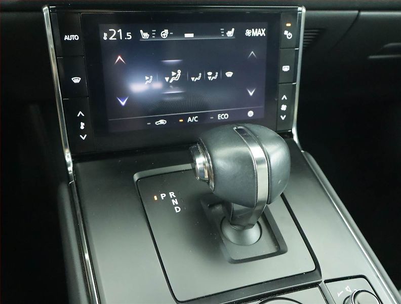 Mazda MX-30 (2021) Comfort e-Skyactiv, SoH 93% - fotka 13 z 25