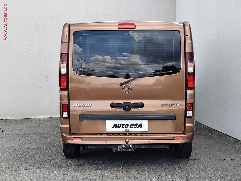 Opel Vivaro (2015) 1.6CDTi 5míst, 107kW, AC, TZ - fotka 5 z 19