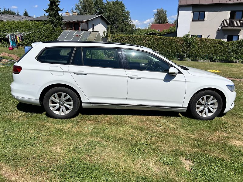 Volkswagen Passat 1.4TSI 92KW,NAVI,LED,ALU - fotka 8 z 44