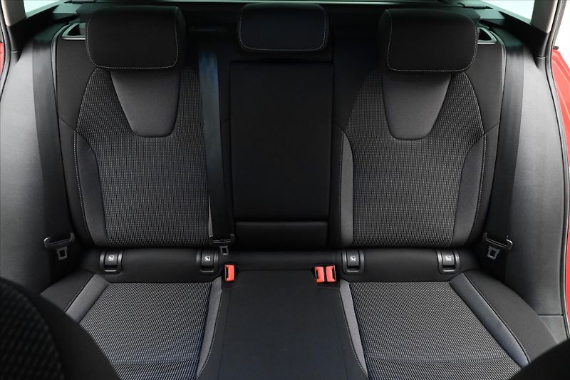Škoda Octavia 2,0 110kW DSG Ambition Záruka - fotka 27 z 30