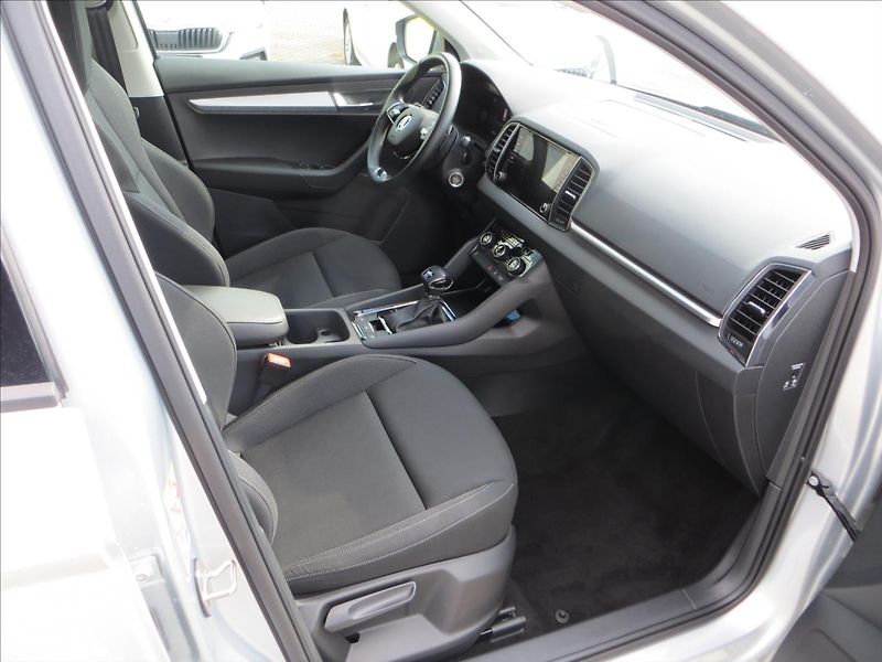 Škoda Karoq 1,5 TSI 110kW DSG Ambition ČR - fotka 11 z 24