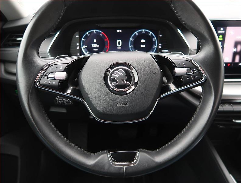 Škoda Octavia (2022) 2.0 TDI, Automat, Navi - fotka 16 z 22
