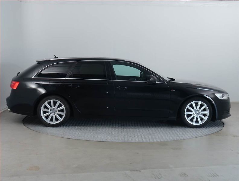 Audi A6 (2012) Sport 3.0 TDI, 4X4, Automat - fotka 6 z 19