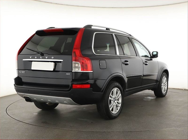 Volvo XC90 (2010) D5, 4X4, Automat, 7 míst - fotka 5 z 19