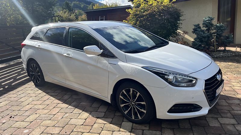 Hyundai i40 (2017) Hyundai i40 kombi 1.7 CRDi, 10 - fotka 3 z 11