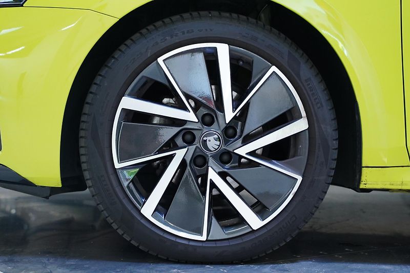 Škoda Octavia - fotka 10 z 30