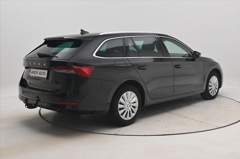 Škoda Octavia 2,0 TDI 110 kW DSG Style Záruk - fotka 5 z 31
