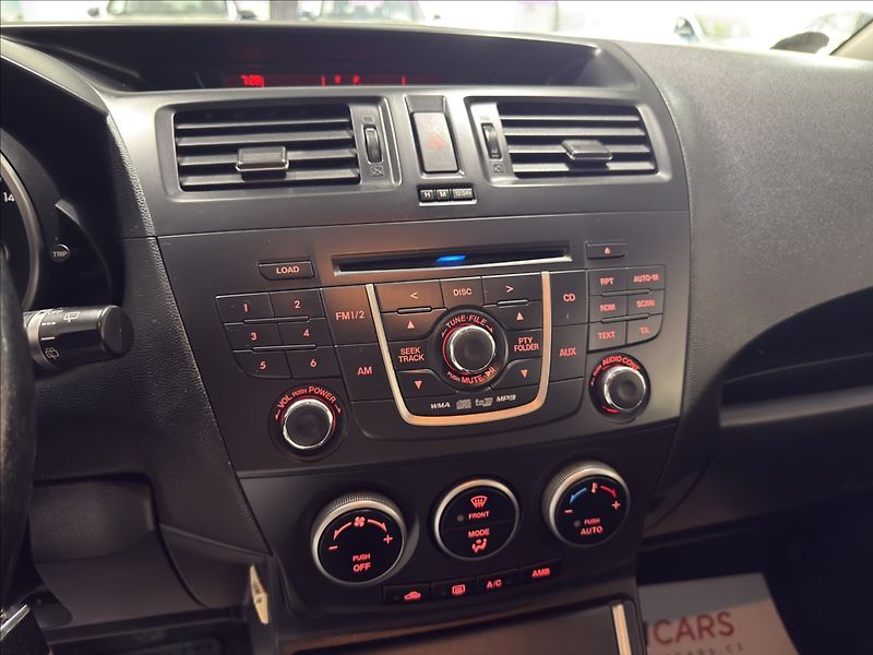 Mazda 5 2,0   iTX PLUS SPORT 1.MAJITEL - fotka 14 z 32