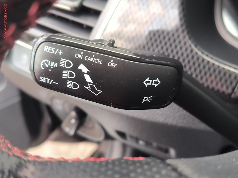 Škoda Fabia (2017) 1.0 TSi, Monte Carlo, navi - fotka 18 z 21