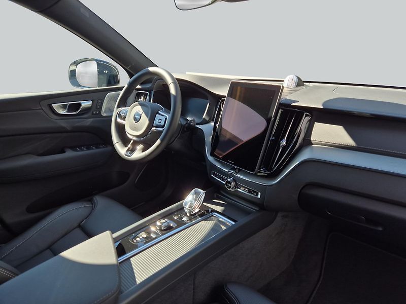 Volvo XC60 T8 ULTRA FACELIFT FULL OPTION - fotka 12 z 15