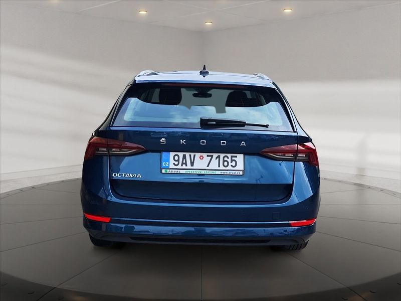 Škoda Octavia 2,0 TDI Style - fotka 5 z 11