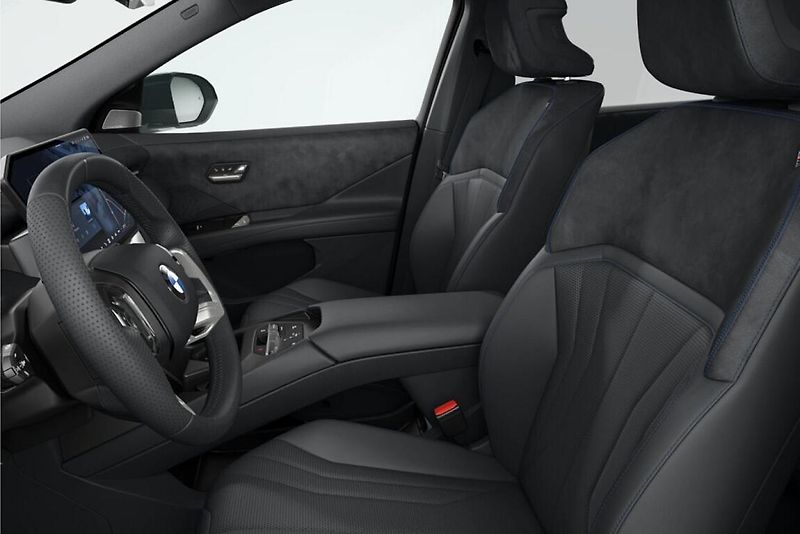 BMW iX3 40 - fotka 4 z 4