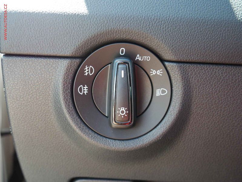 Škoda Octavia (2014) 2.0TDi, DSG, navi, bixen - fotka 21 z 21