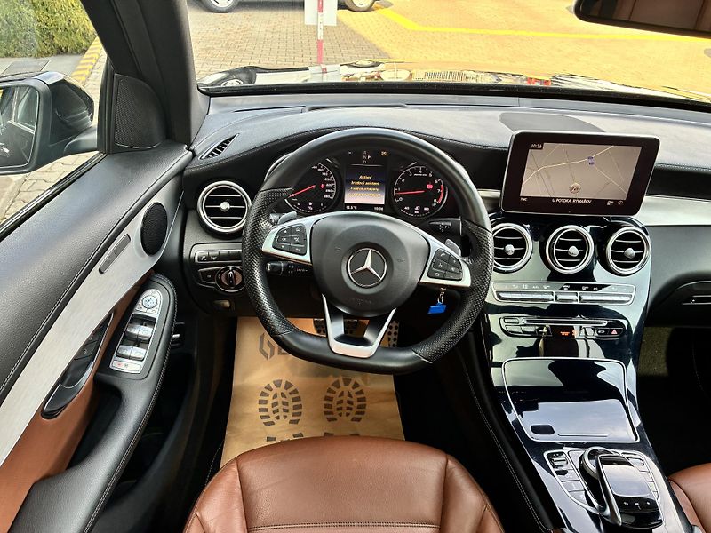 Mercedes-Benz GLC 43-AMG3.0-V6 270kW REZERVACE - fotka 15 z 36