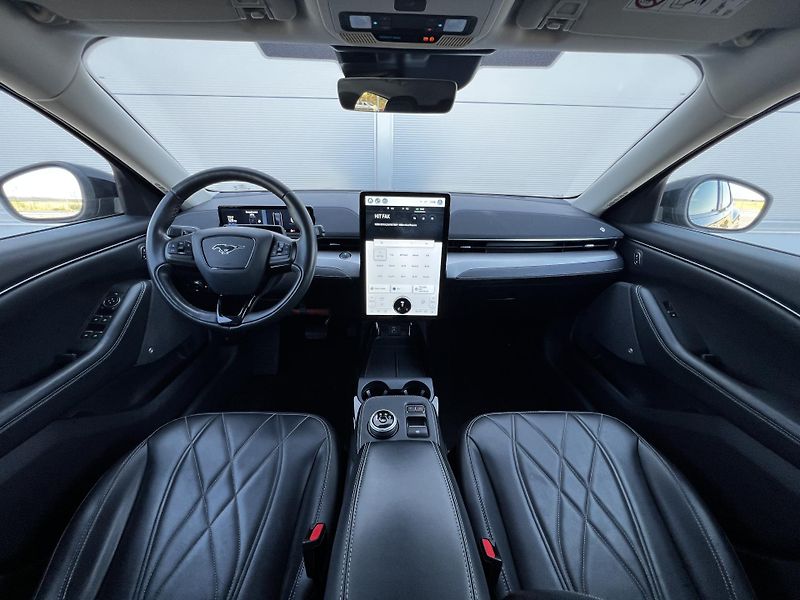 Ford Mustang Mach-E RWD 75kWh 190kW 1.Maj DPH - fotka 7 z 26