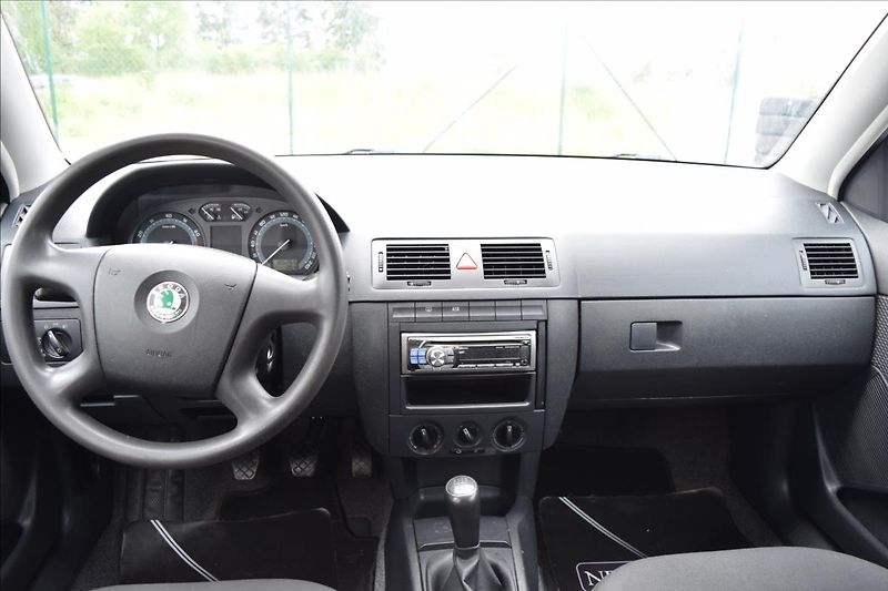 Škoda Fabia 1,4 i 74KW TAŽNÉ KLIMA PO STK - fotka 28 z 46