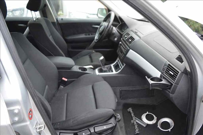 BMW X3 (2006) 3,0 D - fotka 17 z 20