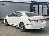 Toyota Corolla 1.6i, ČR, Executive, automat - náhled 4