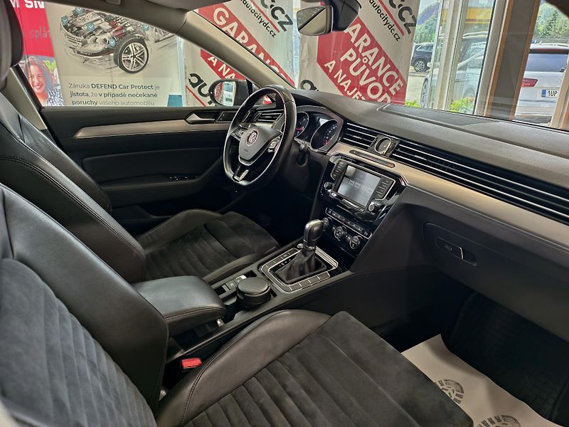 Volkswagen Passat 1.4 TSi 110kW DSG, HIGHLINE - fotka 8 z 22