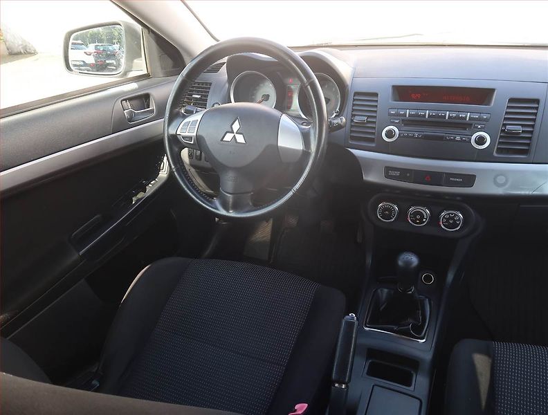 Mitsubishi Lancer (2010) 1.5 MIVEC, Serv.kniha, po STK - fotka 7 z 18