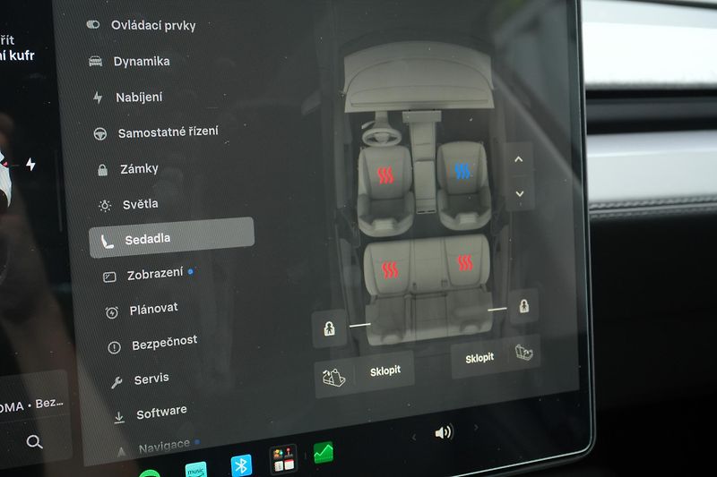 Tesla Model Y Long Range AWD, ČR, Tažné - fotka 28 z 39