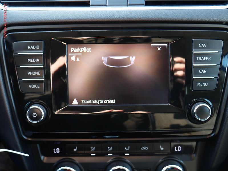 Škoda Octavia (2014) 2.0 TDi 4x4, DSG - fotka 13 z 23