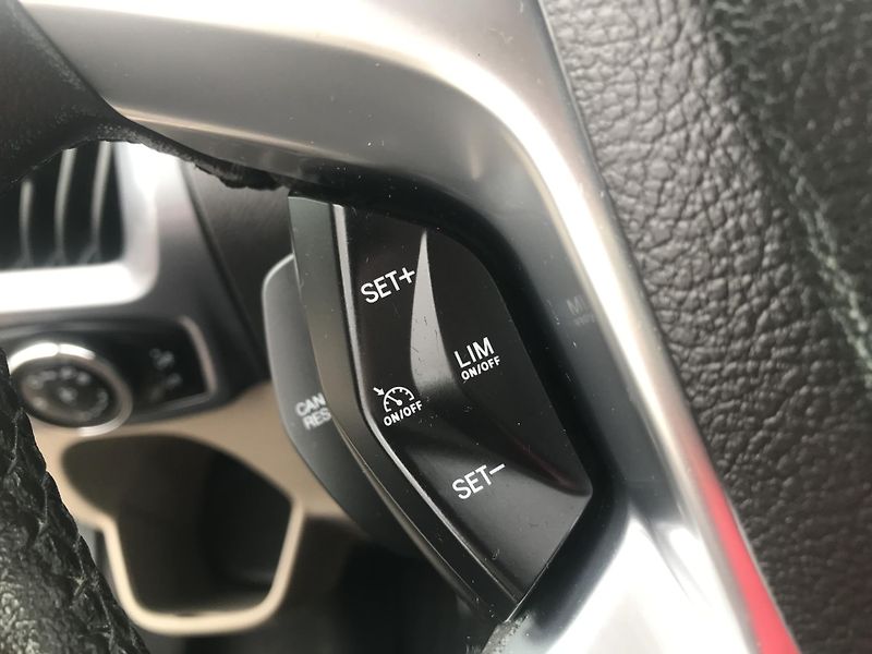 Ford Tourneo Custom 2.0 TCDI 125 KW,L2,8-MÍST,DPH - fotka 20 z 20