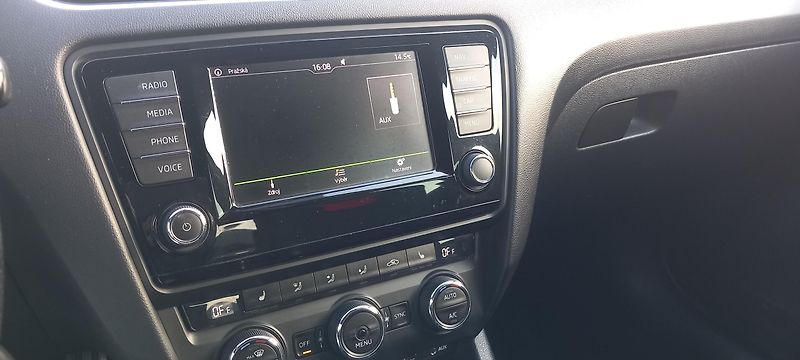 Škoda Octavia RS 2.0 TDI 135kW - fotka 22 z 30