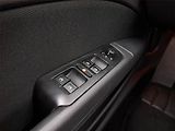 Škoda Superb (2014) Ambition 2.0 TDI, Xenony - náhled 15