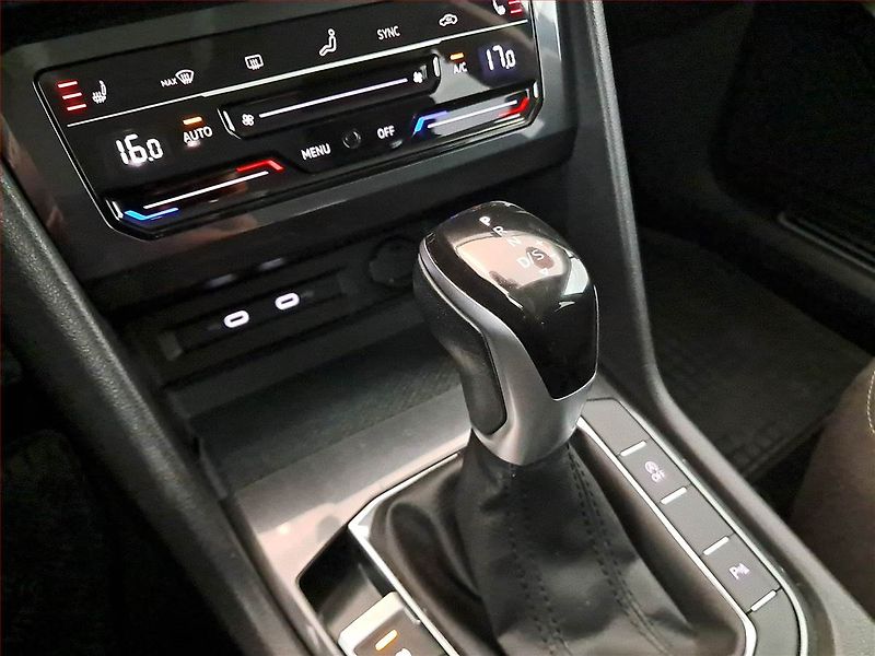 Volkswagen Tiguan Allspace (2023) Life 1.5 TSI - fotka 24 z 30