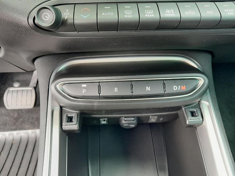 Jeep Avenger (2026) 4x4 145 PS  Upland automat - fotka 22 z 31