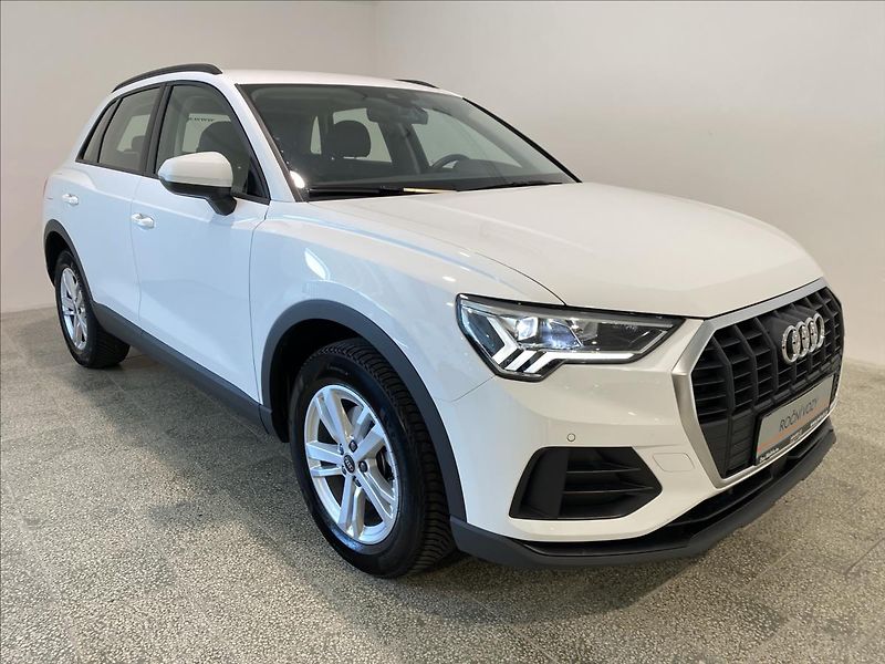 Audi Q3 1,5 35 TFSI S tronic - fotka 21 z 24