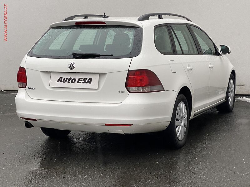 Volkswagen Golf (2010) 1.6 TDi, Trendline, AC - fotka 4 z 15