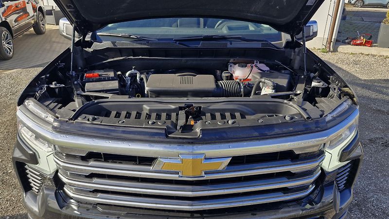 Chevrolet Silverado (2025) HIGH COUNTRY 6.2l - fotka 12 z 13