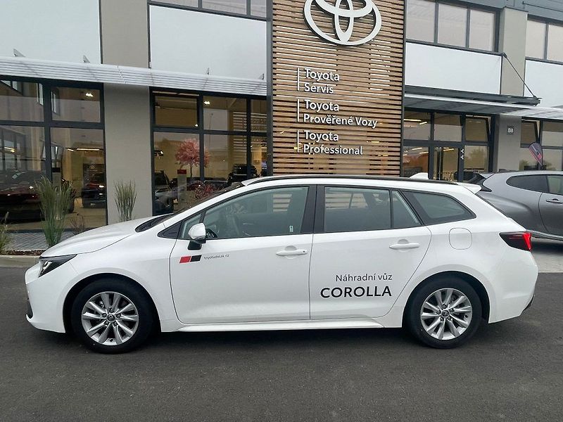 Toyota Corolla 1.8 Hybrid Comfort Tech - fotka 5 z 28