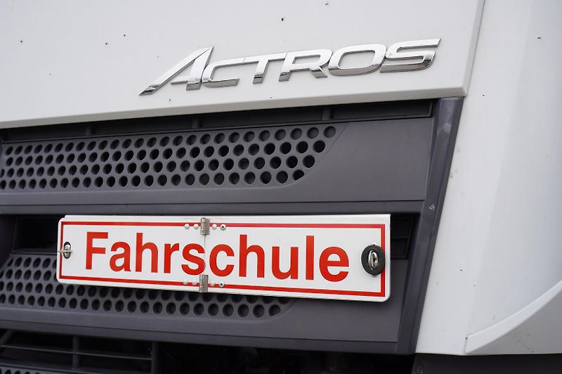 Mercedes-Benz Actros (2018) 2540 6×2/ 90 tho.km!/ 5-seater - fotka 14 z 24