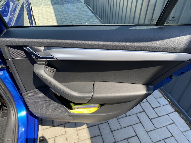 Škoda Octavia 1.4 TSI 110kW -1xMAJ.- ALU-PDC - fotka 35 z 42