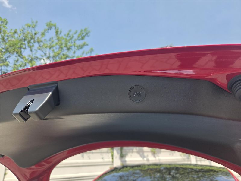 Tesla Model 3 0,0 LR 4x4 Tažné z. SOH 91% 1. - fotka 14 z 20