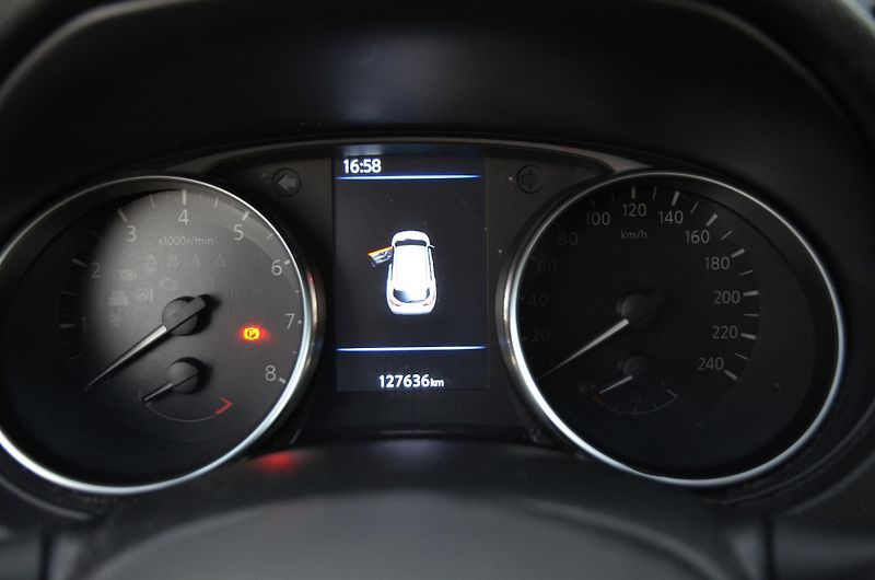 Nissan Qashqai (2019) 1.3 DIG-T 103kW ČR / 1.MAJ. - fotka 10 z 15