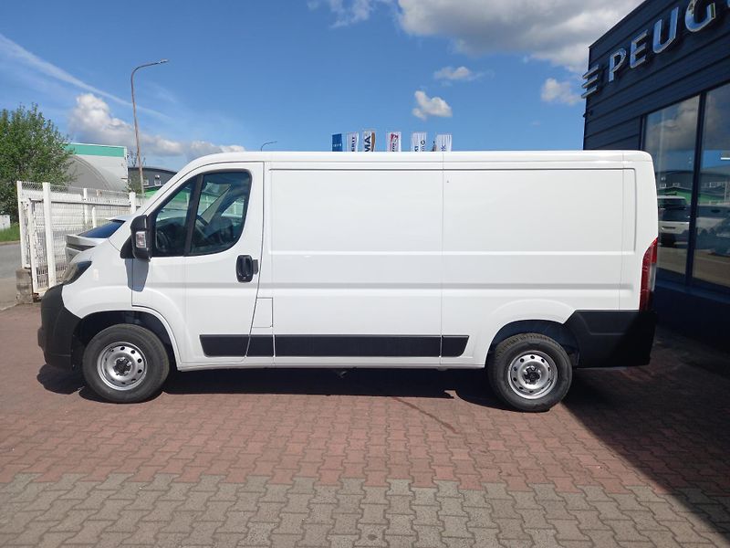 Peugeot Boxer (2026) Furgon 3000 L2H1 BlueHDi 120k - fotka 2 z 10