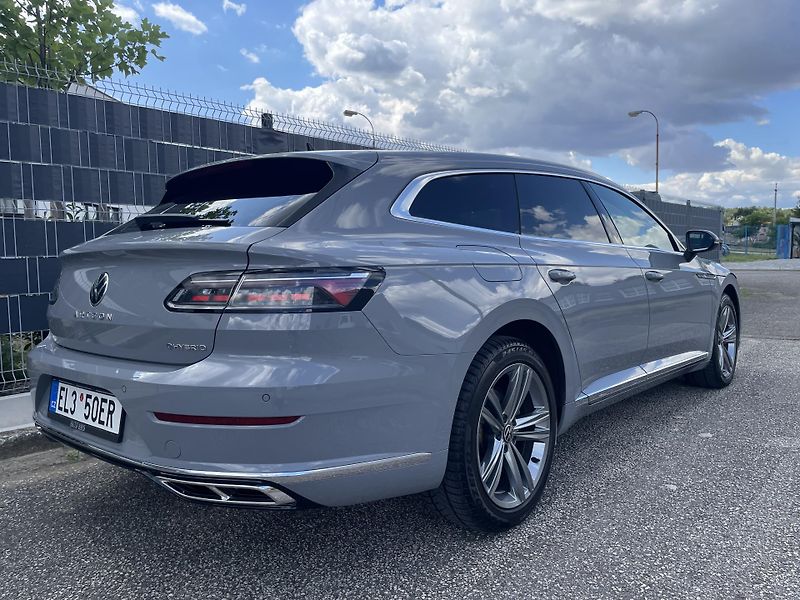 Volkswagen Arteon Shooting Brake (2022) 1.4 TSI E-HYBRID R-LINE DSG - fotka 38 z 38