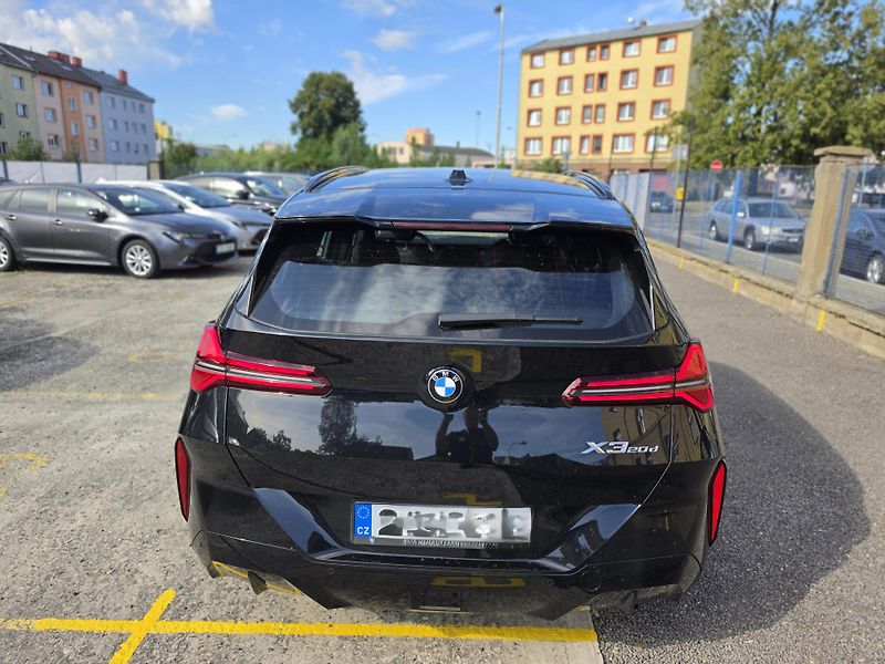 BMW X3 (2025) 20d xDrive Mpaket + tažné - fotka 4 z 23
