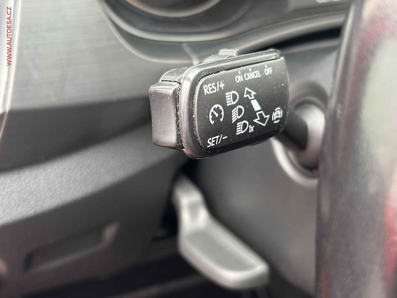 Škoda Fabia (2019) 1.0 TSI, ČR, LED, AC, temp - fotka 13 z 17
