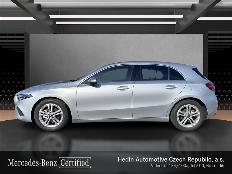 Mercedes-Benz Třídy A A 200 Progressive - fotka 2 z 26